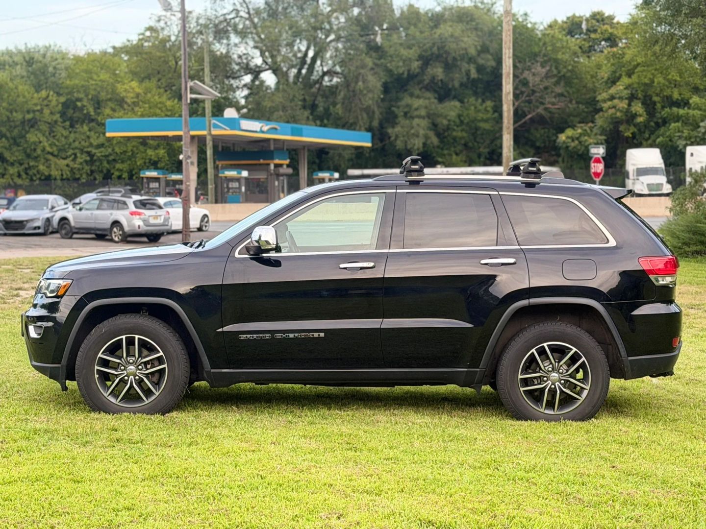 jeep grand cherokee 2017 1C4RJFBG8HC899184 image jeep grand cherokee 2017 1C4RJFBG8HC899184 image